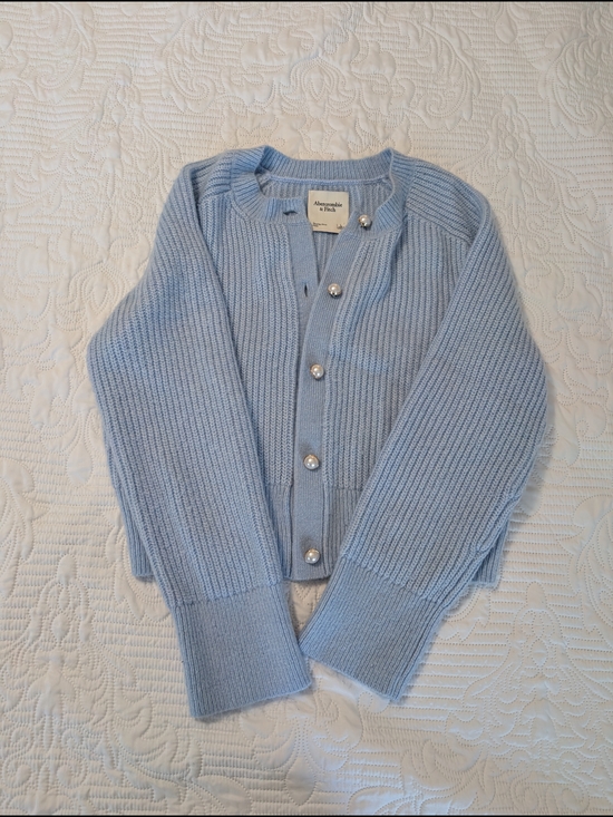 Abercrombie & Fitch Sweaters - Abercrombie & Fitch Powder Blue Ribbed Pearl-Button Cardigan